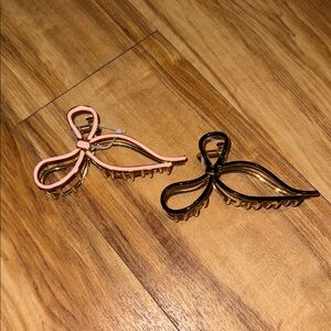 Elegant Pink and Black Hair Clips